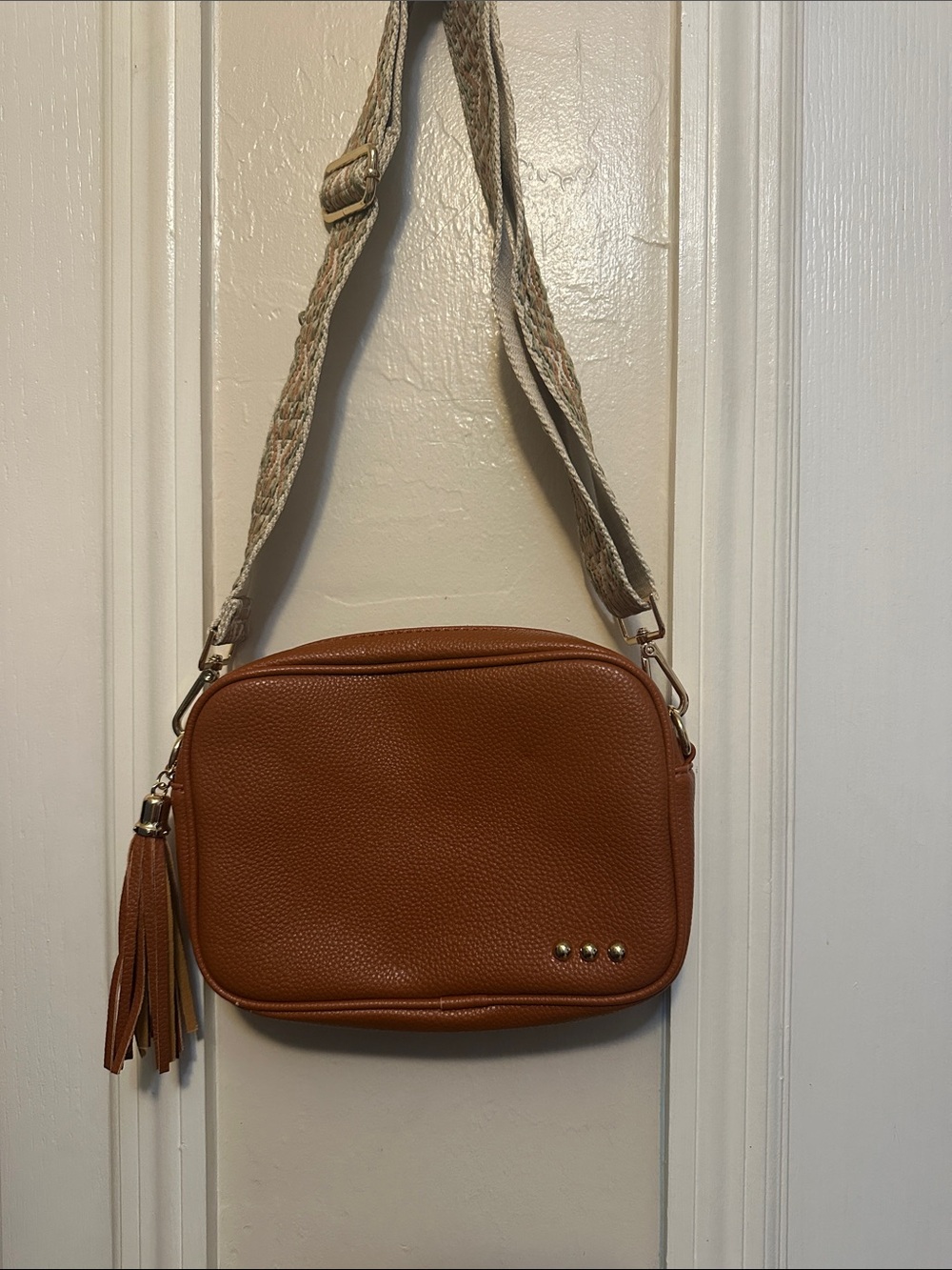 Leather Crossbody Bag in Cognac with Tassel